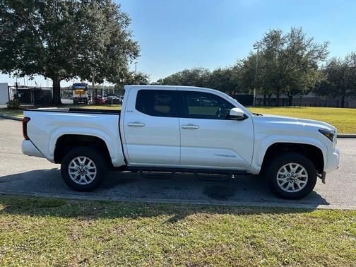 2024 Toyota Tacoma SR5