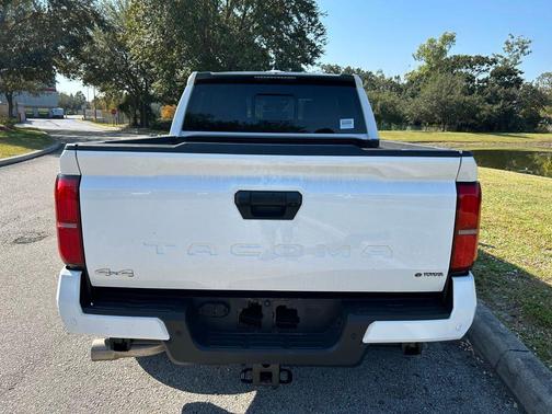 2024 Toyota Tacoma SR5