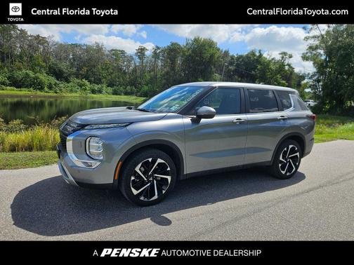 2023 Mitsubishi Outlander SE Black Edition S-AWC