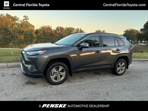 2024 Toyota RAV4 XLE