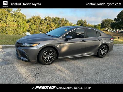 2023 Toyota Camry SE