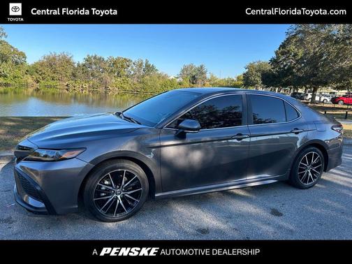 2024 Toyota Camry SE