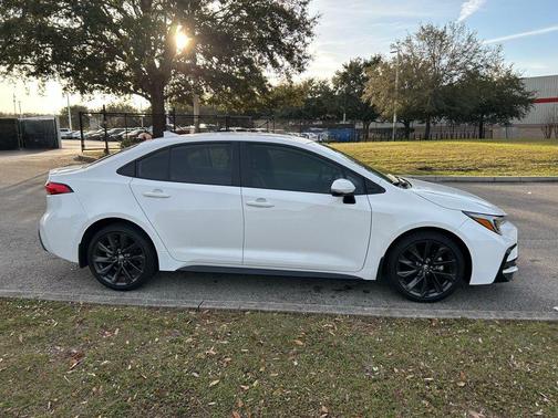 2024 Toyota Corolla SE