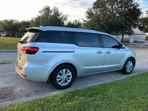 2016 Kia Sedona LX