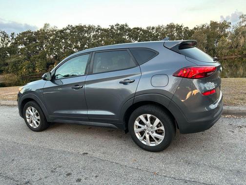 2019 Hyundai TUCSON SE