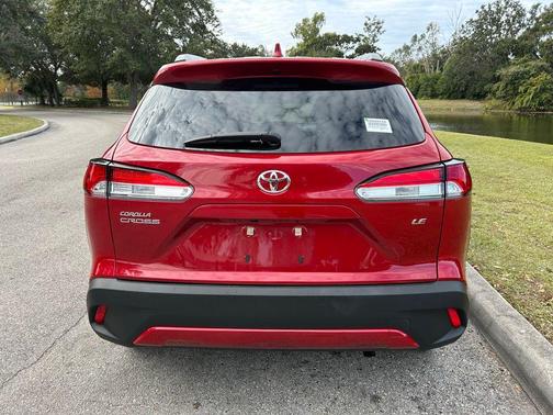 2023 Toyota Corolla Cross LE