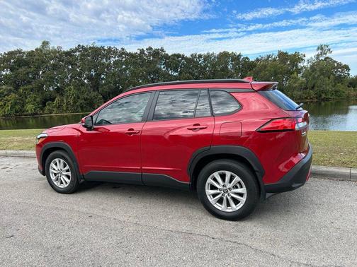 2023 Toyota Corolla Cross LE