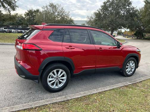 2023 Toyota Corolla Cross LE