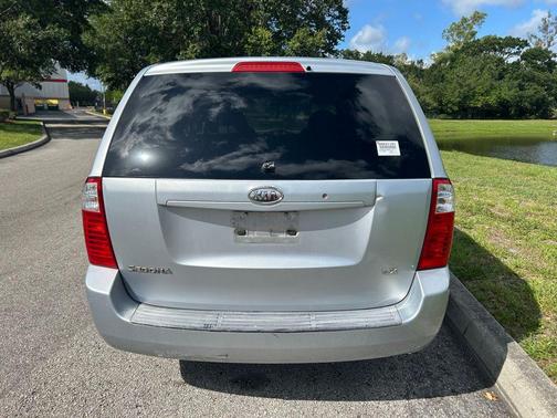 Silver 2006 Kia Sedona LX