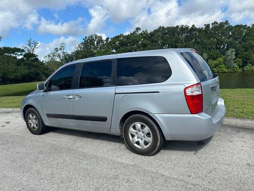 Silver 2006 Kia Sedona LX