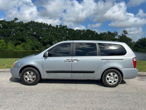 Silver 2006 Kia Sedona LX