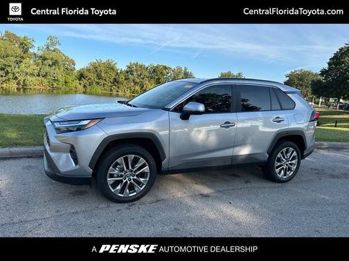 2023 Toyota RAV4 XLE Premium