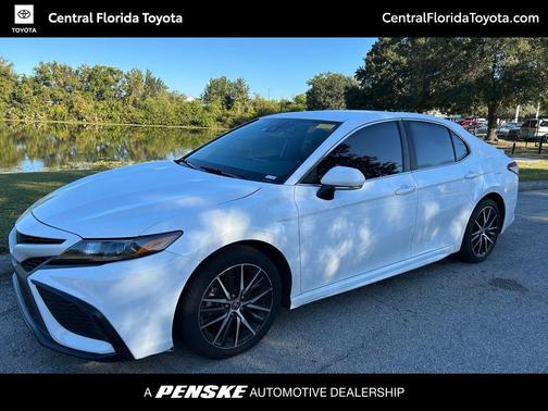 2023 Toyota Camry SE
