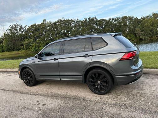 2021 Volkswagen Tiguan 2.0T SE R-Line Black