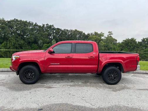 2020 Toyota Tacoma SR5