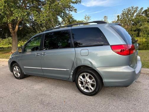 2005 Toyota Sienna XLE