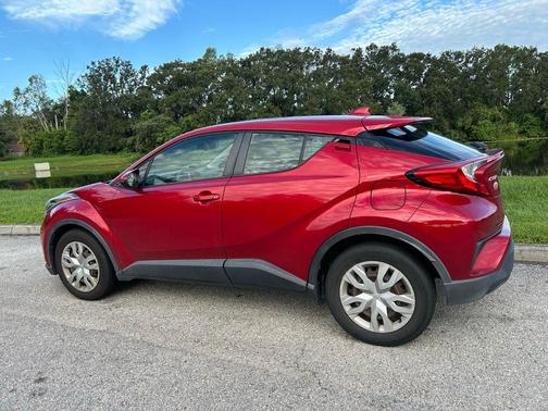 2020 Toyota C-HR LE
