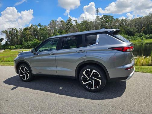 2024 Mitsubishi Outlander SE Ralliart S-AWC