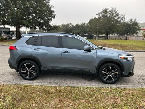 2024 Toyota Corolla Hybrid SE