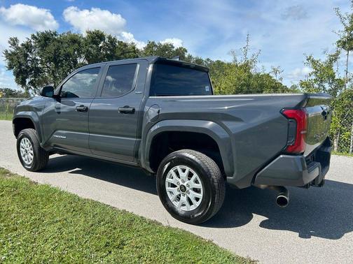 2024 Toyota Tacoma SR5