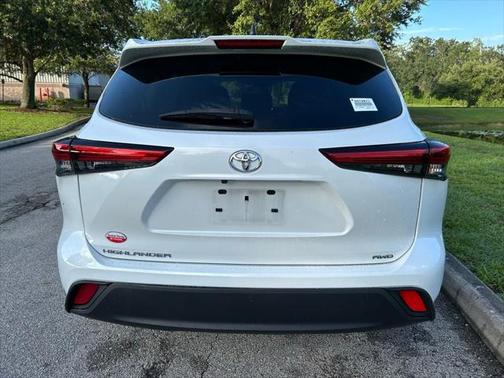 2023 Toyota Highlander L