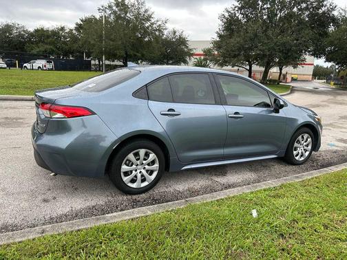 2023 Toyota Corolla Hybrid LE