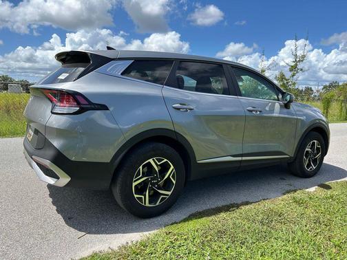 2024 Kia Sportage LX