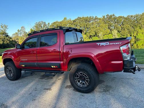 2021 Toyota Tacoma TRD Sport