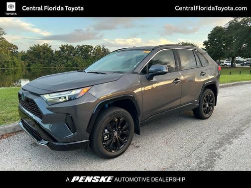 2024 Toyota RAV4 Hybrid SE