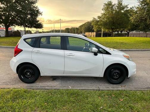 2016 Nissan Versa Note SR