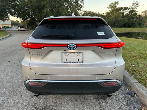 2023 Toyota Venza XLE