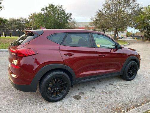 2019 Hyundai TUCSON SE