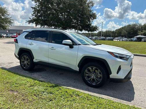 2024 Toyota RAV4 Hybrid XLE Premium
