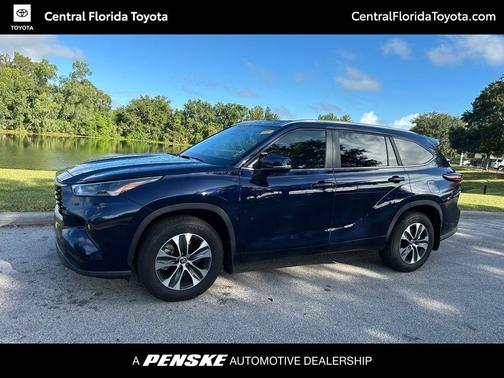 2024 Toyota Highlander XLE
