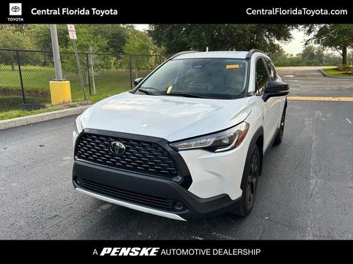 Wind Chill Pearl 2025 Toyota Corolla Cross LE