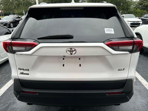 2023 Toyota RAV4 XLE