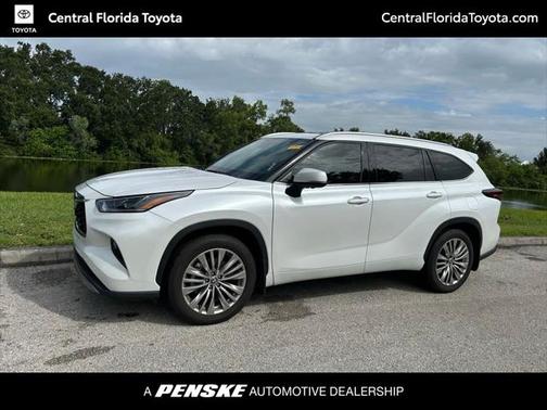 2024 Toyota Highlander Platinum