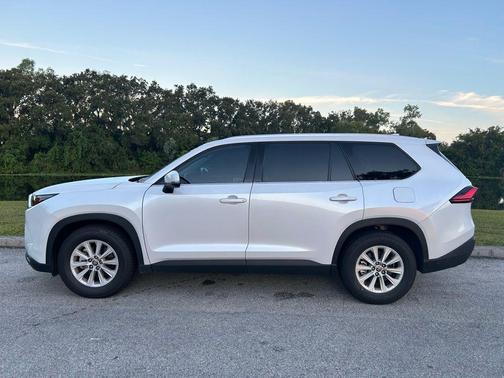 2024 Toyota Grand Highlander XLE