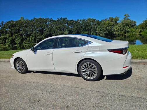2019 Lexus ES 350 Ultra Luxury