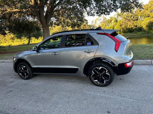 2023 Kia Niro EV Wind