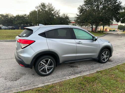 2022 Honda HR-V EX-L