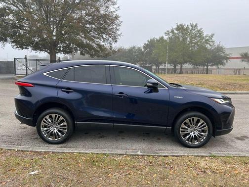 2021 Toyota Venza XLE
