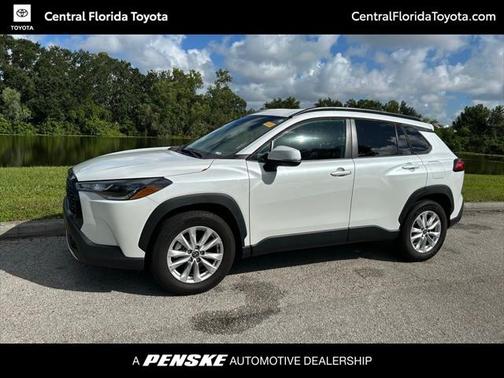 2023 Toyota Corolla Cross LE