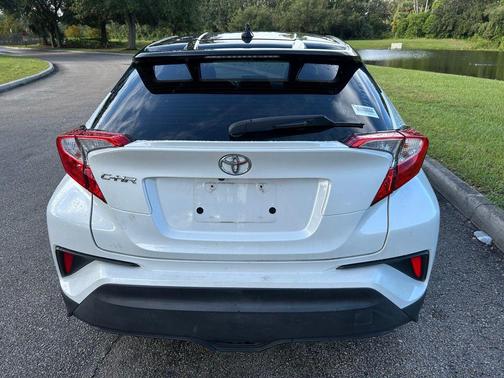2020 Toyota C-HR XLE