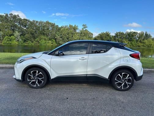 2020 Toyota C-HR XLE