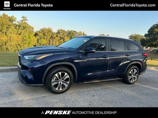 2023 Toyota Highlander XLE