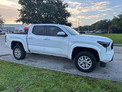 2024 Toyota Tacoma SR5