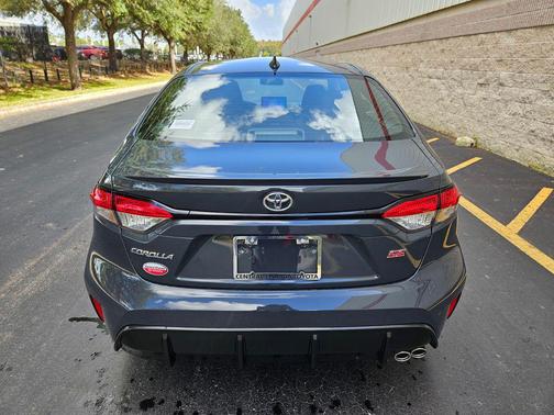 Underground 2025 Toyota Corolla SE