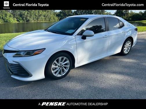2022 Toyota Camry LE