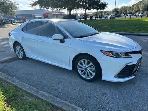 2022 Toyota Camry LE